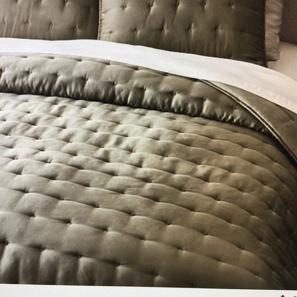 West Elm Green and White Quilted Comforter - Picture 2 of 5